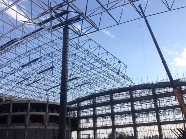 大兴安岭煤棚网架